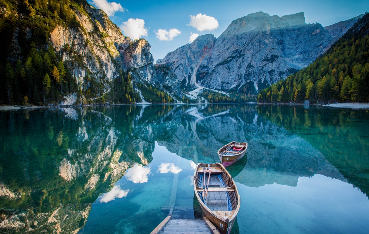 Mountain lake reflection boat 5K landscape wall