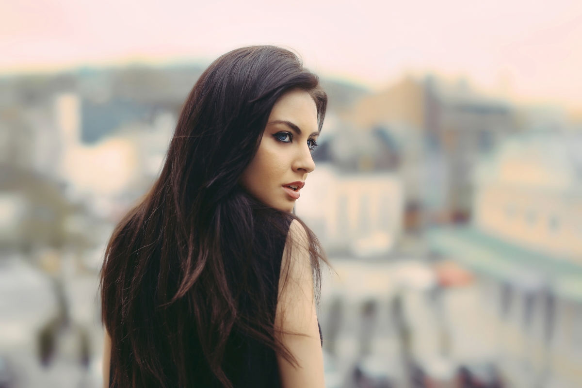 Long-haired beauty face profile beautiful