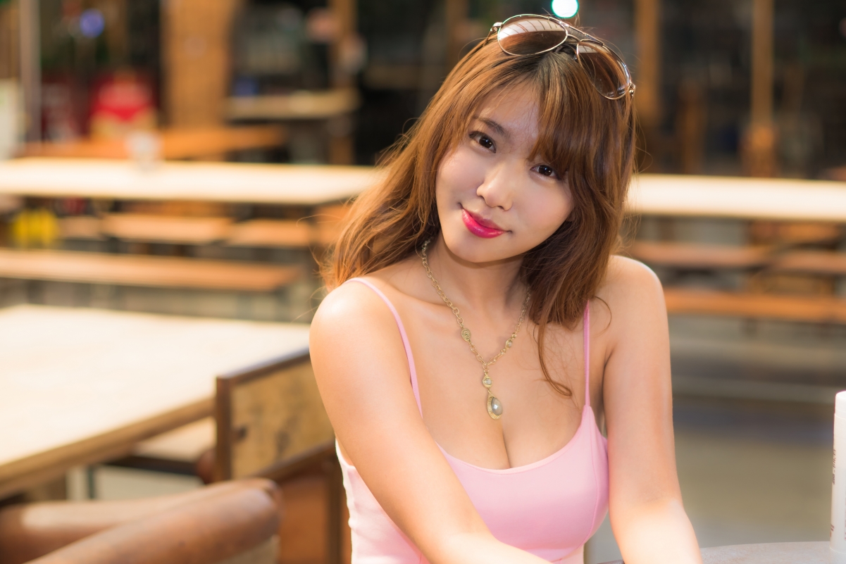 Beauty eyes cute face pink
