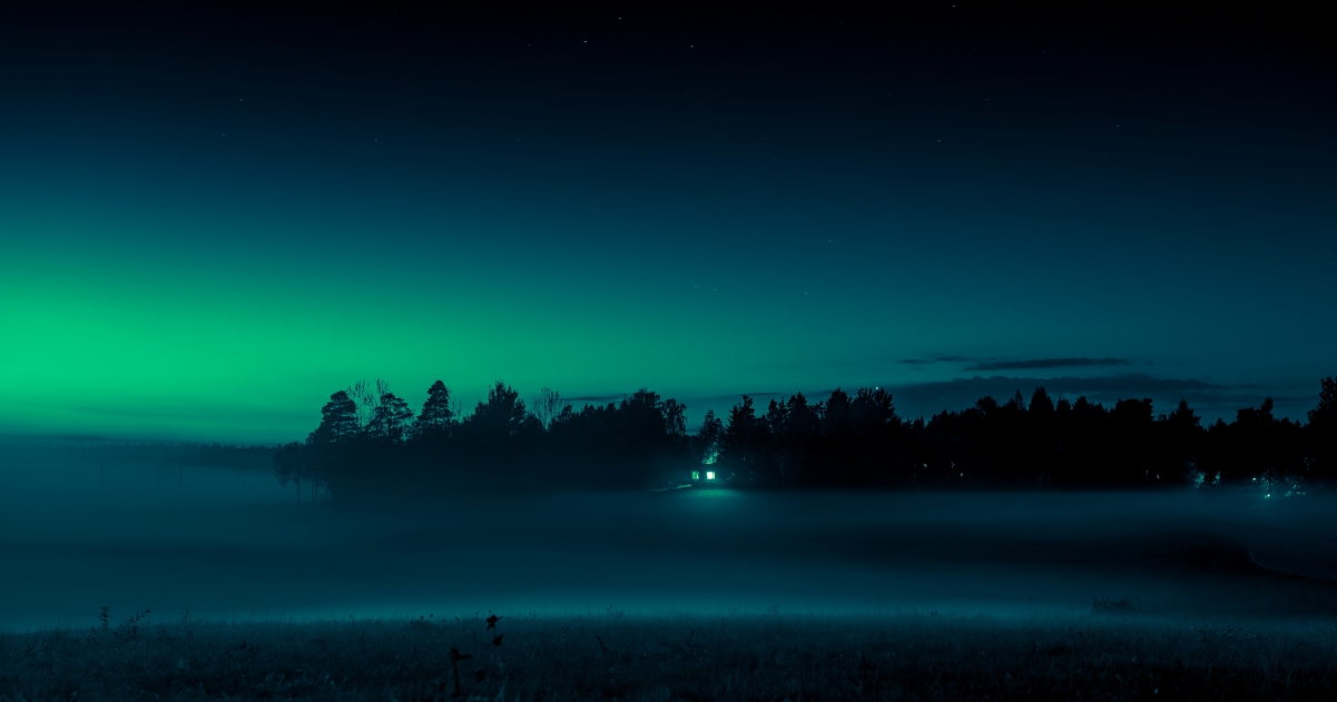 Night fog 4K landscape wallpaper