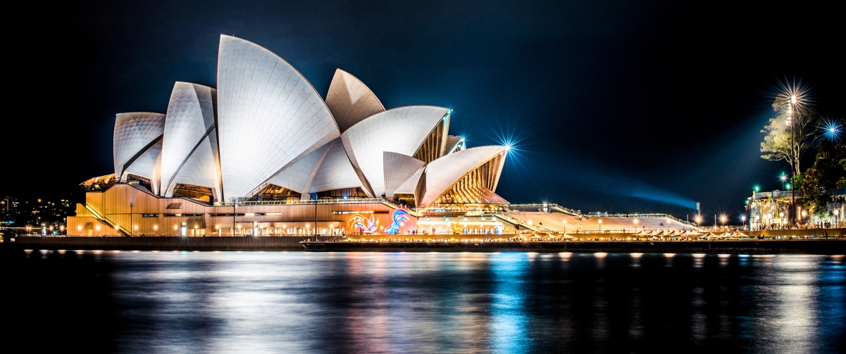 Sydney Opera House night view 3440x144