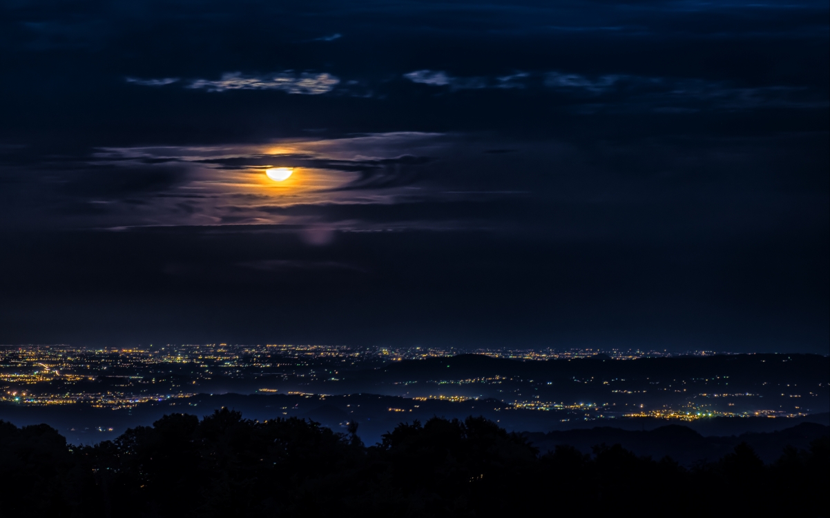 Night city lights sky 4K