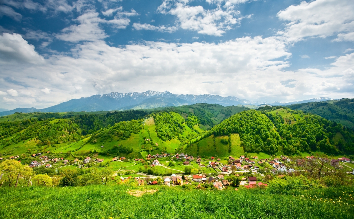Mountain Mountain Village Eye Protection 4K Wallpaper