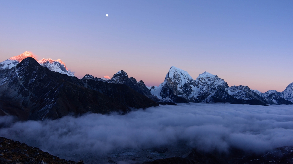 Sunset moon high mountain peak cloud mist