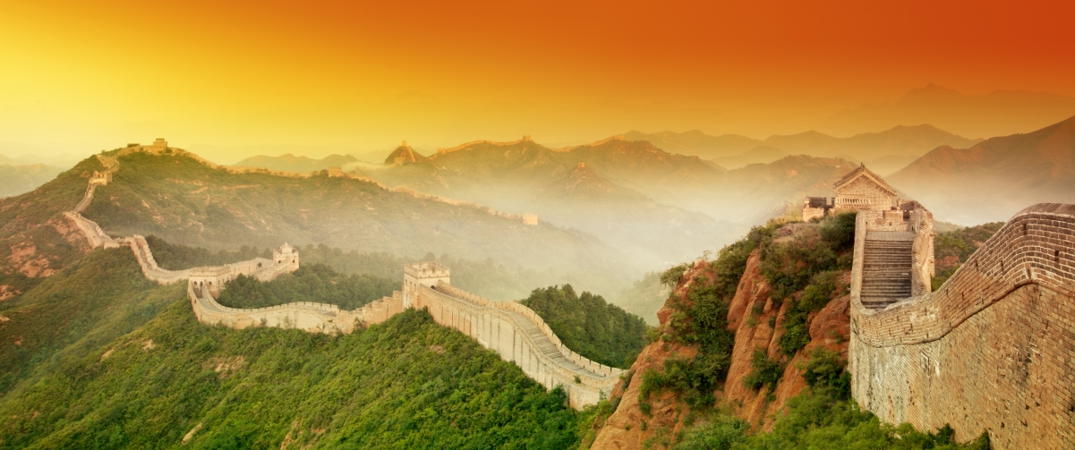 The Great Wall of China at sunrise 3440x1