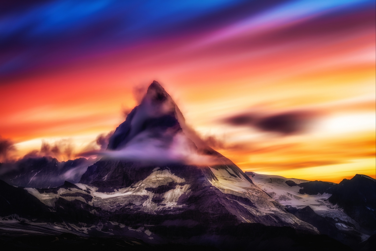 Burning sky 4K landscape wallpaper