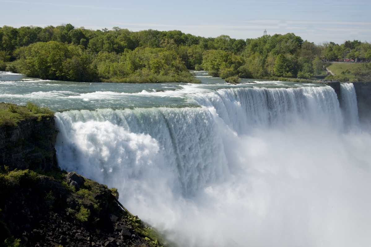Beautiful view of Niagara in autumn