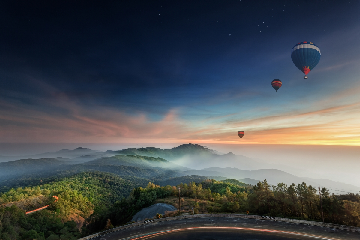 Hilly road night balloon 4K