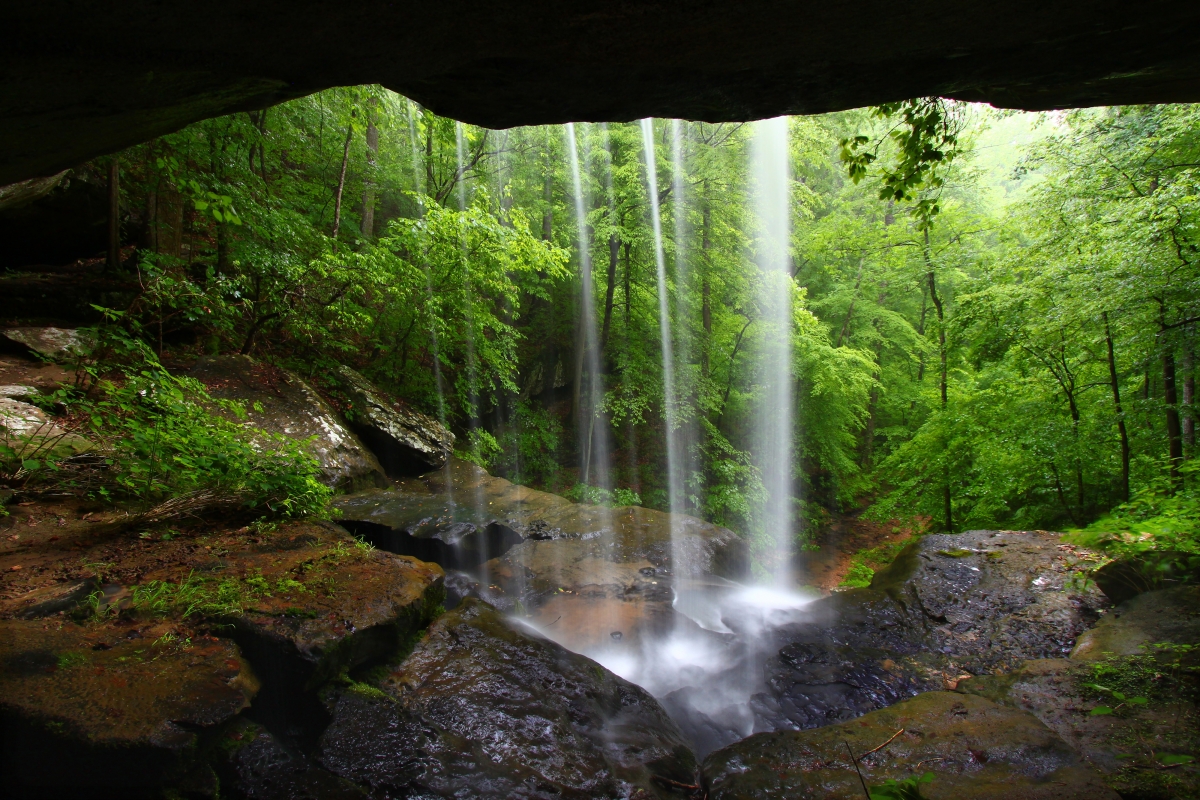 Waterfalls, caves, woods, natural scenery