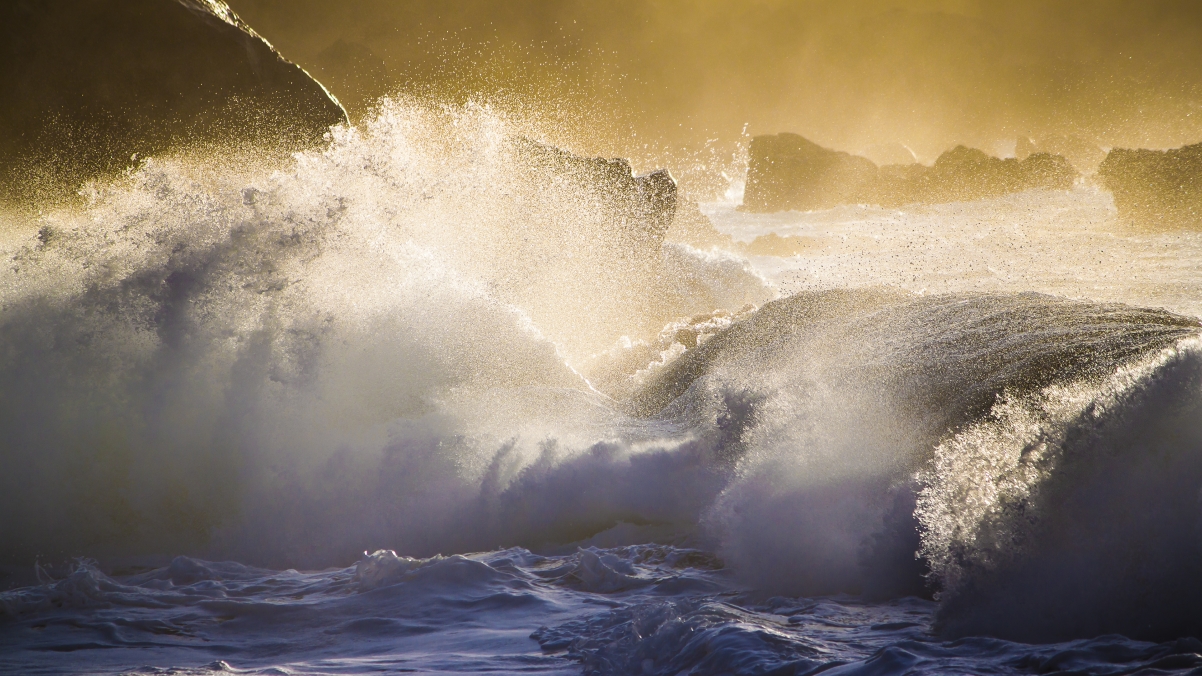 Splash on Oahu, Hawaii, USA