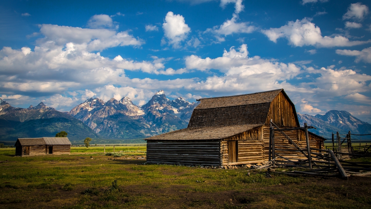 U.S. Wyoming Barn 4K Wind