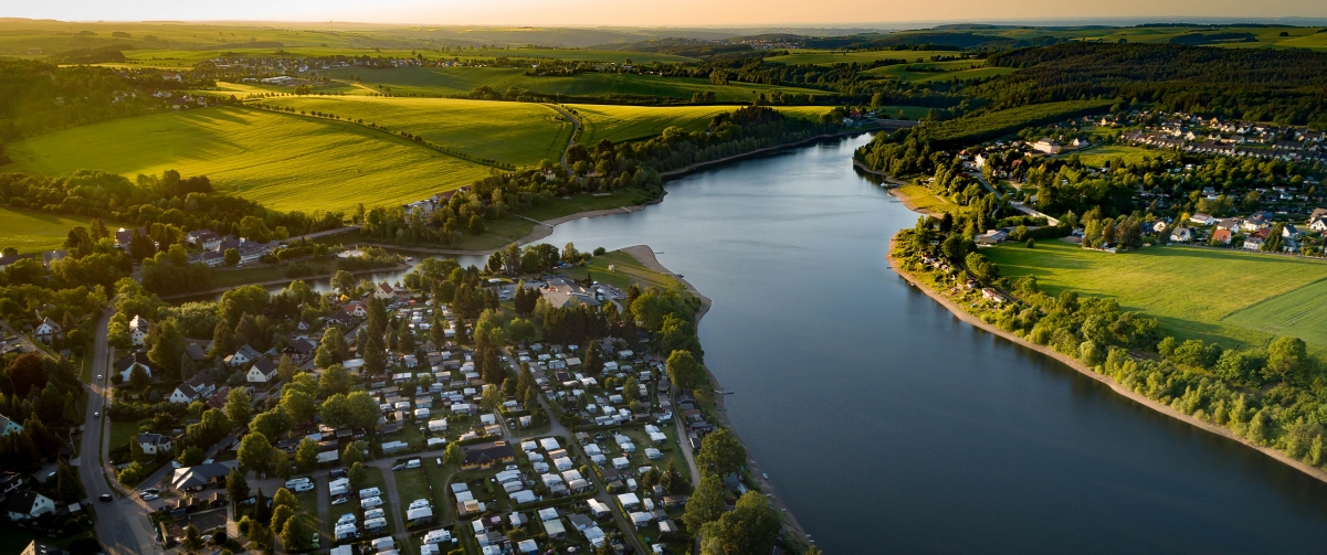 Beautiful home, green home, river wind