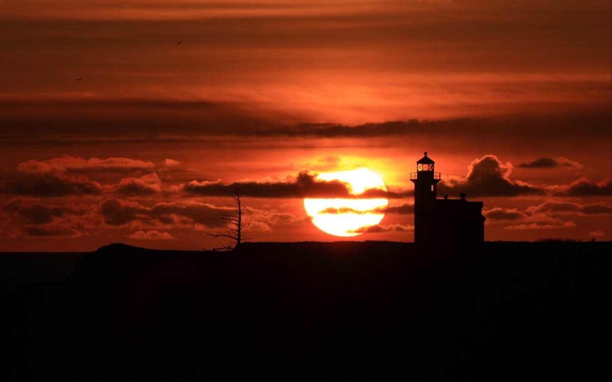 Sunset sunset lighthouse 4K landscape wall