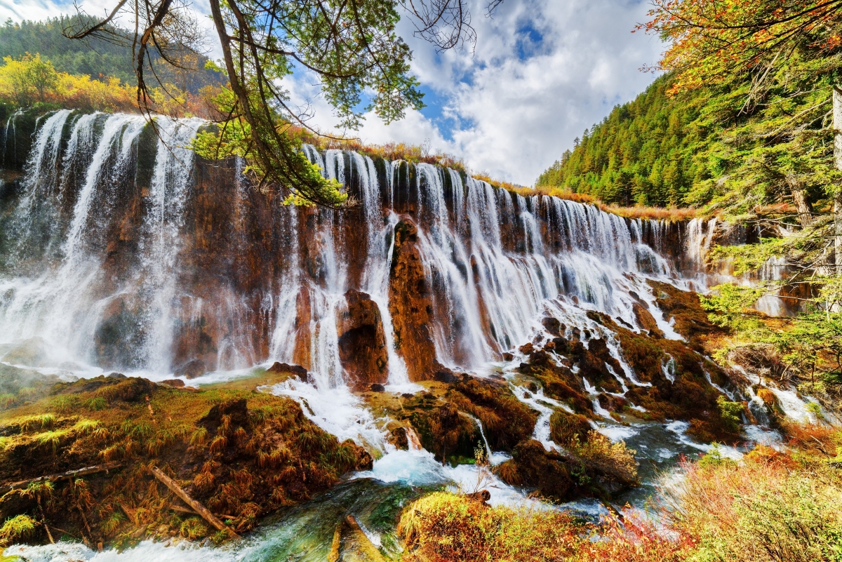 Jiuzhaigou Waterfall Scenery 4K Wallpaper