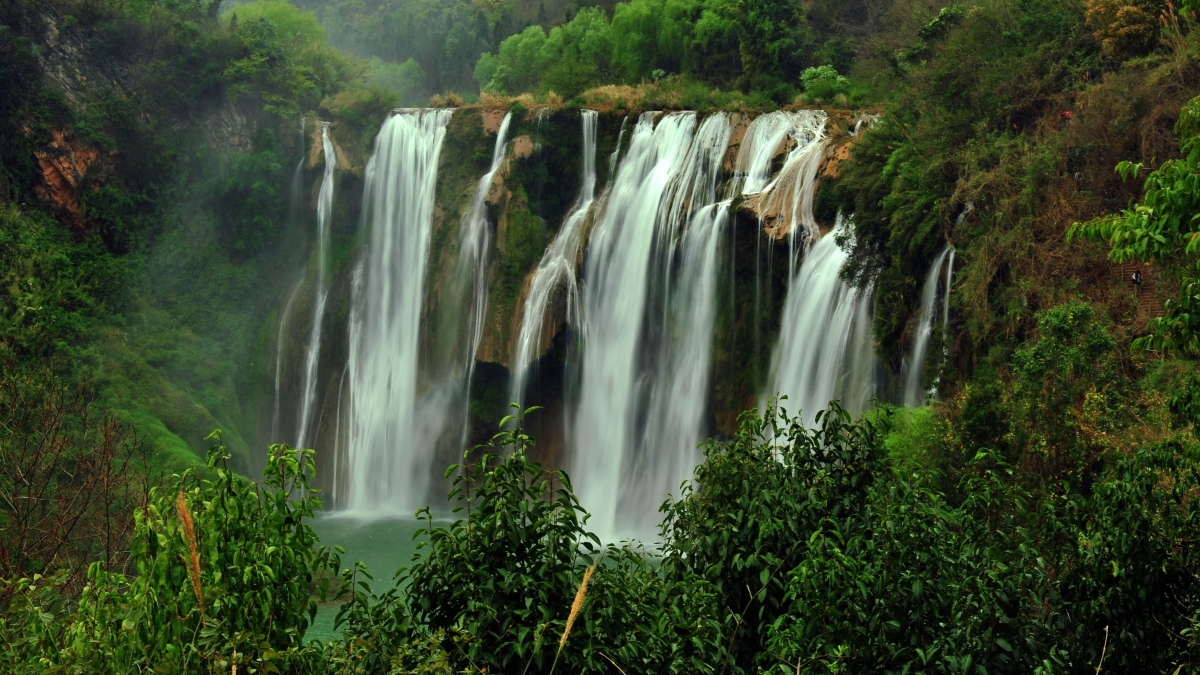 Kowloon Waterfall Scenery Picture