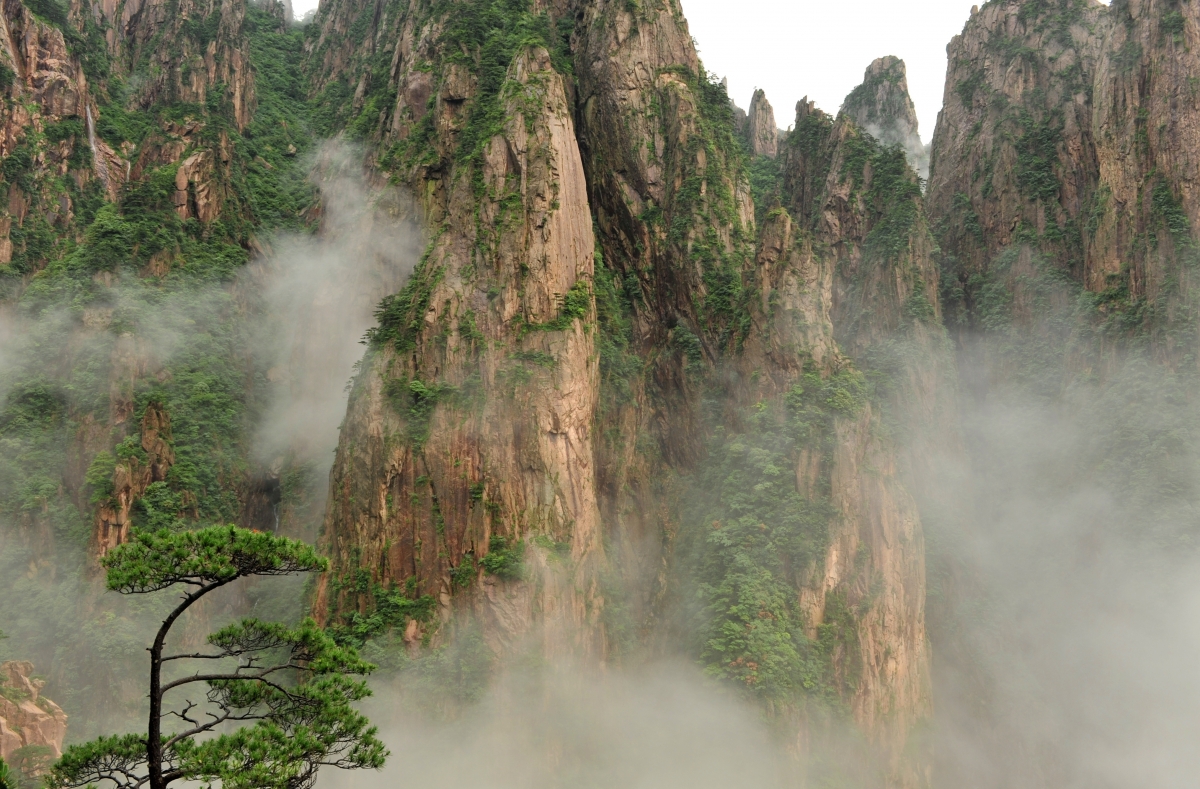 Huangshan Mountain Scenery 4K Picture Wallpaper
