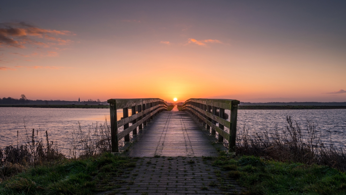 River horizon bridge sun 4k