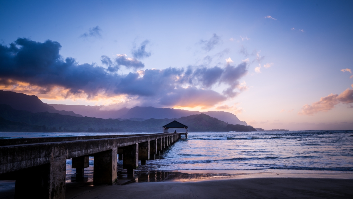 Hanalei Bay Pier 4K Landscape Wallpaper