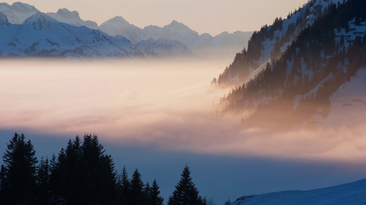 Mountain fog 4k landscape wallpaper