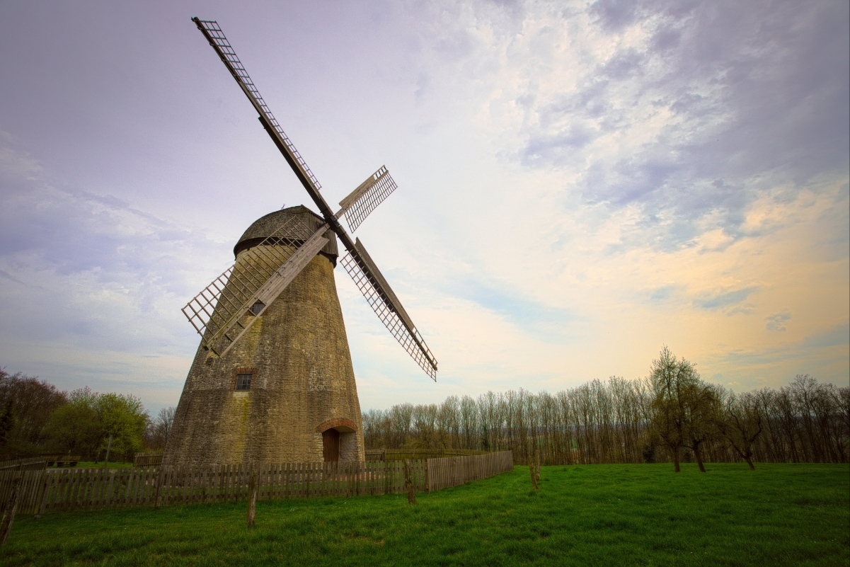 Windmill Sky Cloud Grass 4K Wind