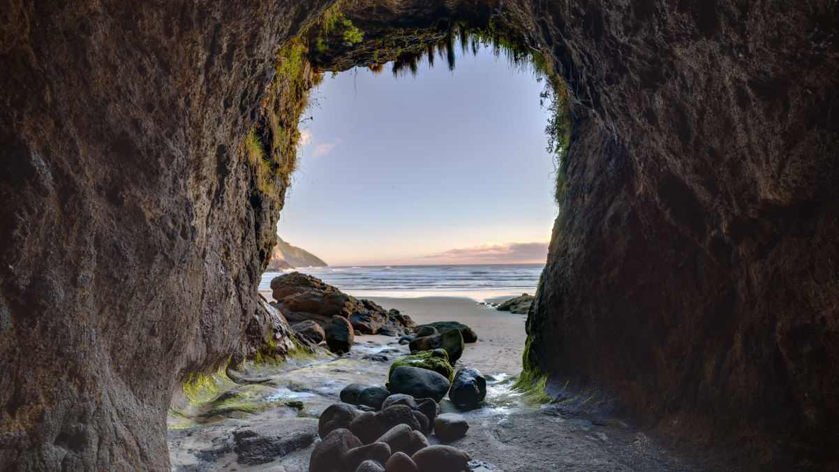 Oregon beach cave beautiful