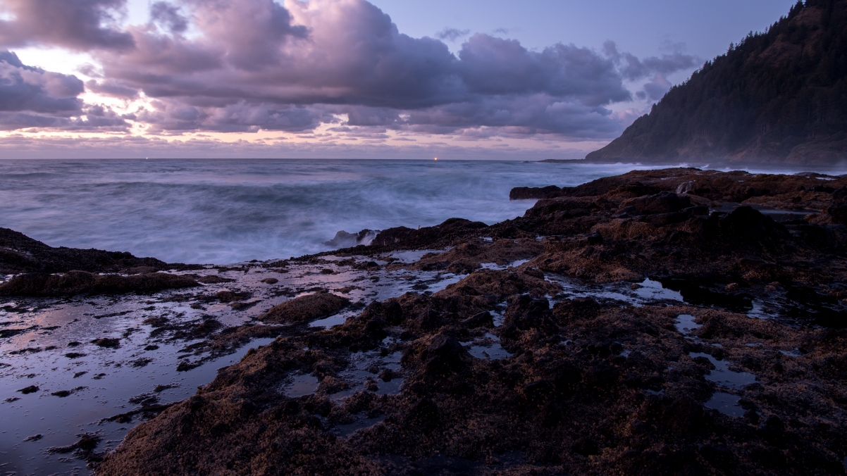 Southern Oregon beach sunset 4k wall