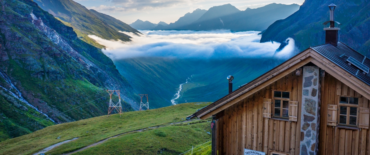 Austrian valley sunrise scenery 3440
