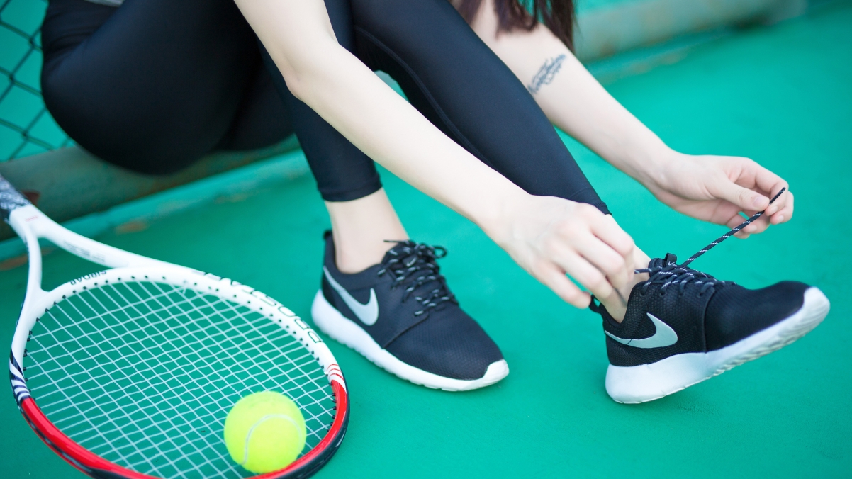 Beautiful Tennis Girl With Shoelace 4K Wallpaper