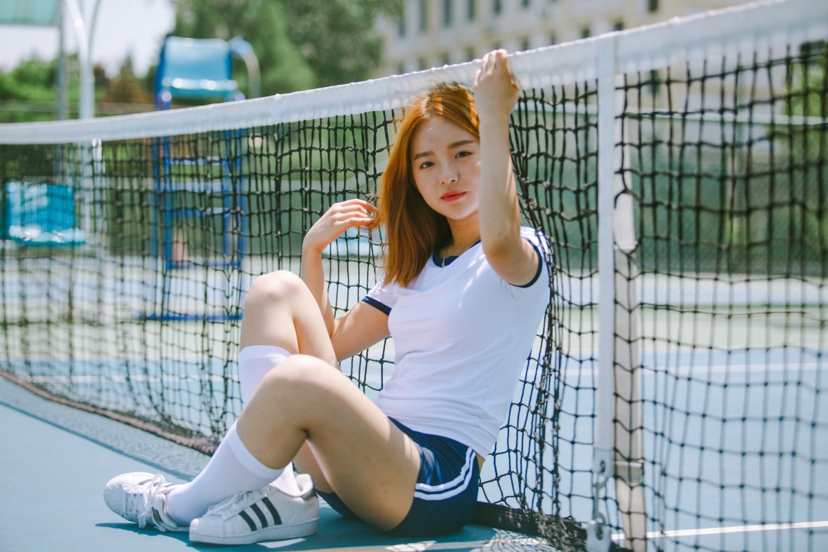 Gym suit girl 4K wallpaper