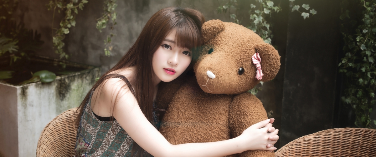 Pure girl teddy bear 3440x144