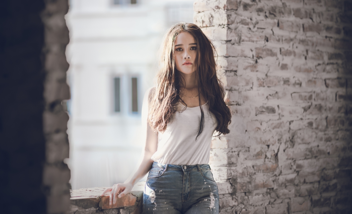 Beautiful girl, white clothes, cowboy