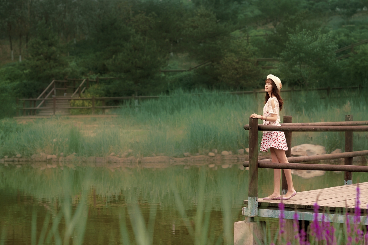 Girl Landscape Photography Picture Material