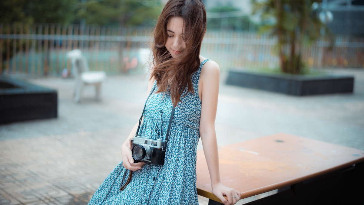 Girl camera city street 6K