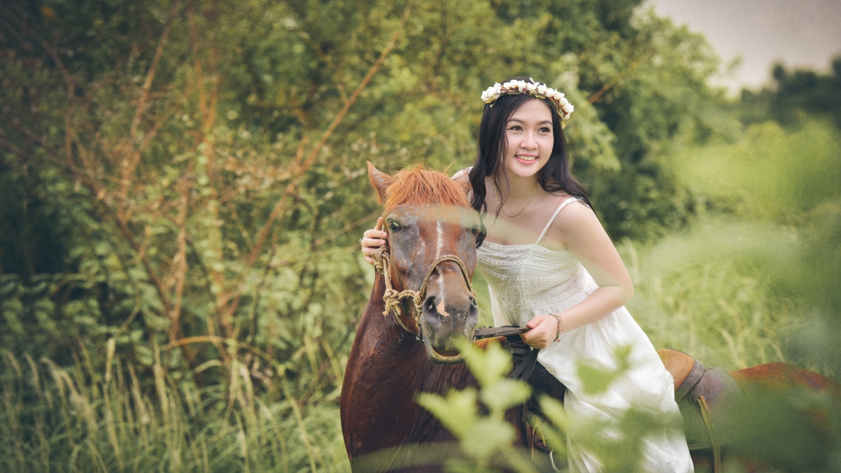 Girl wreath smile white dress