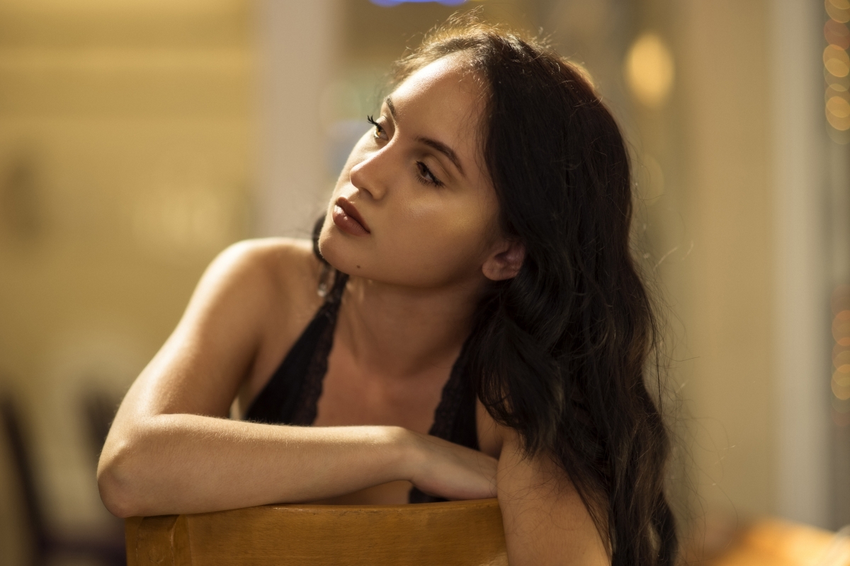 Girl black hair chair photography 4K