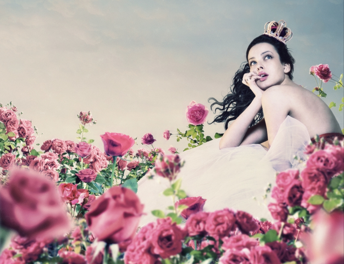 Girl black hair flowers photography 4K