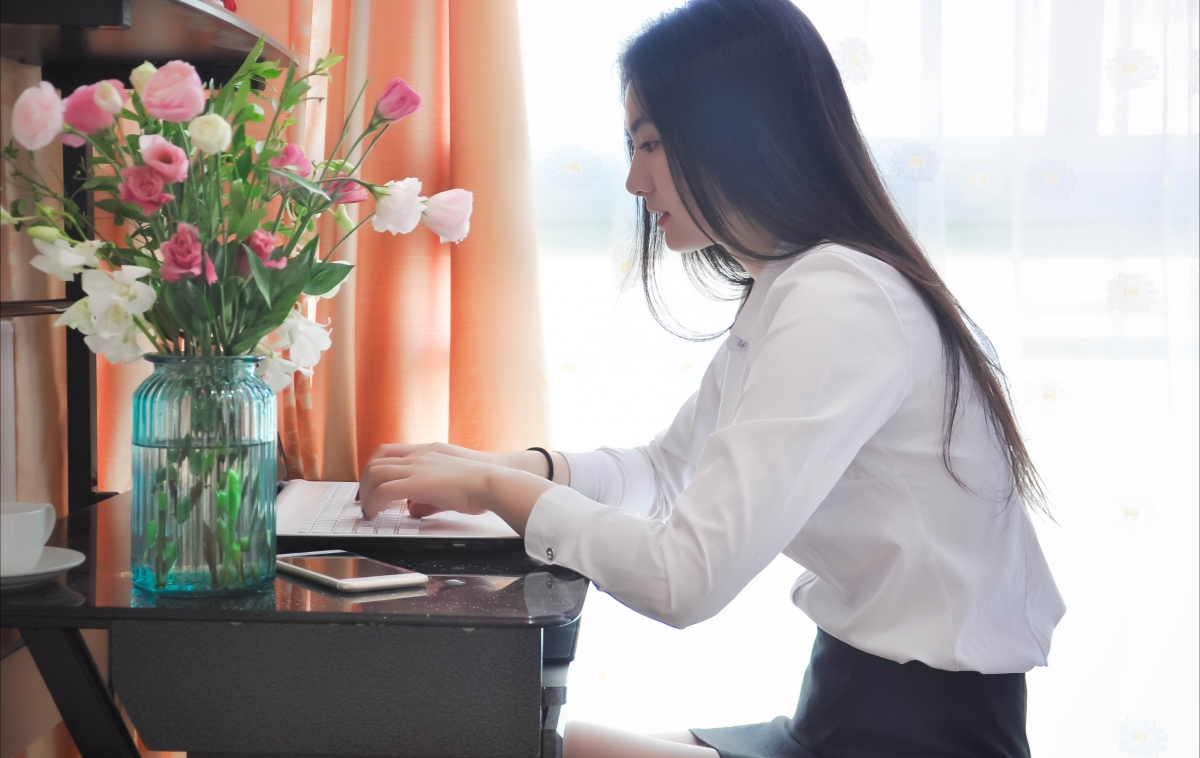Female office worker pictures