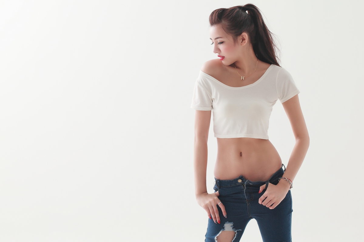 Sexy Girl In Jeans HD 4K Picture