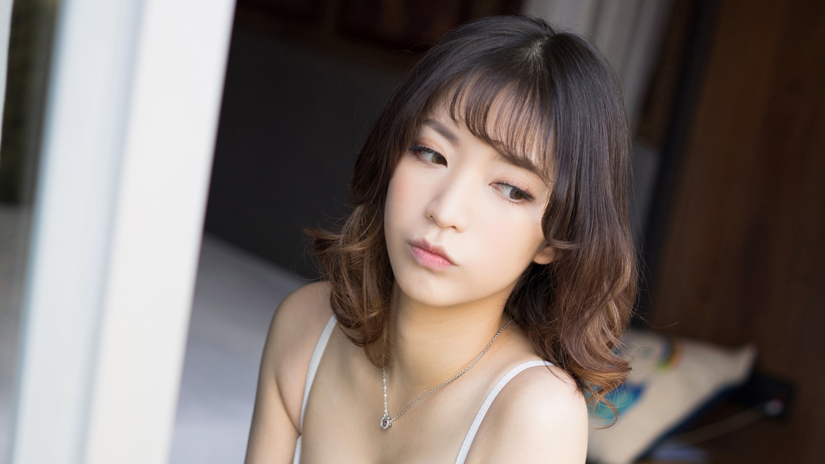 Na Na Ka Shoulder Beauty 4k Wallpaper