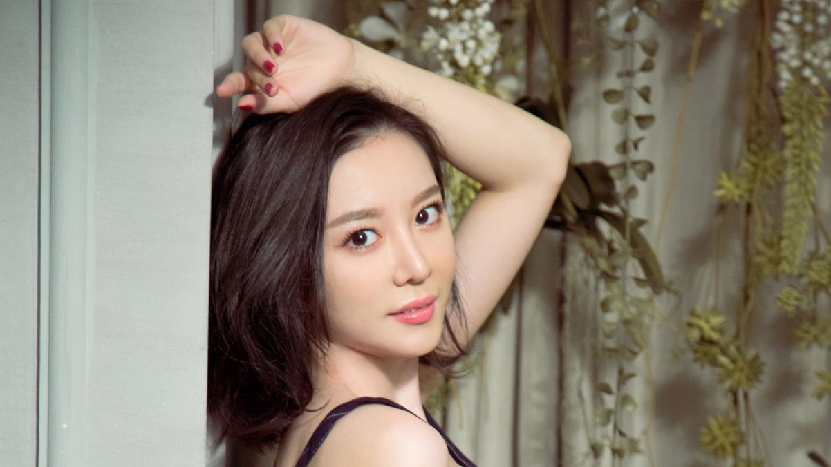 Mu Yuqian Beautiful Wallpaper 3840x2160