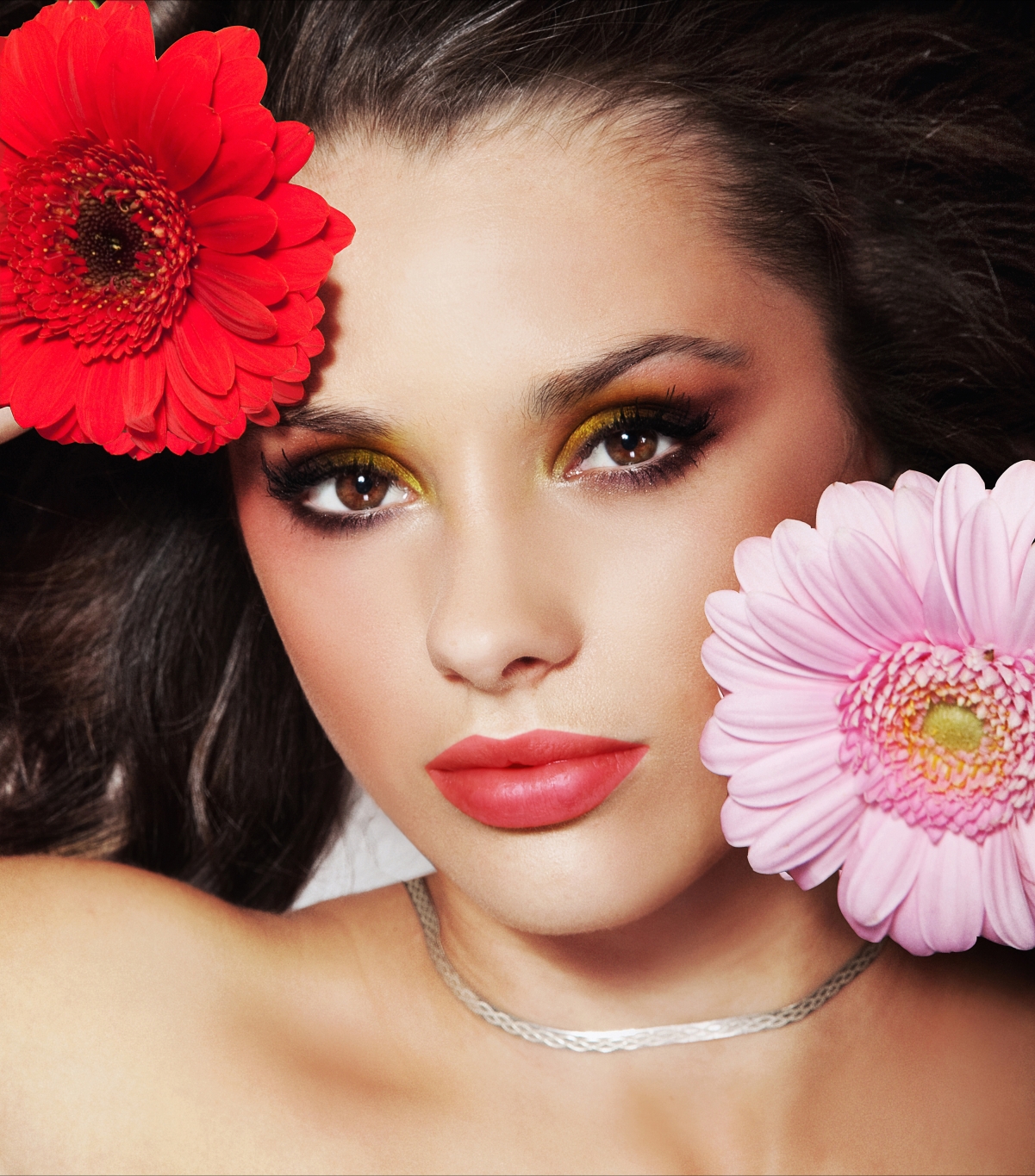 Beauty face makeup effect and flowers 4K wall