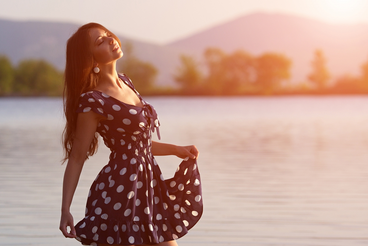 Beauty Polka Dot Skirt Morning River 4k