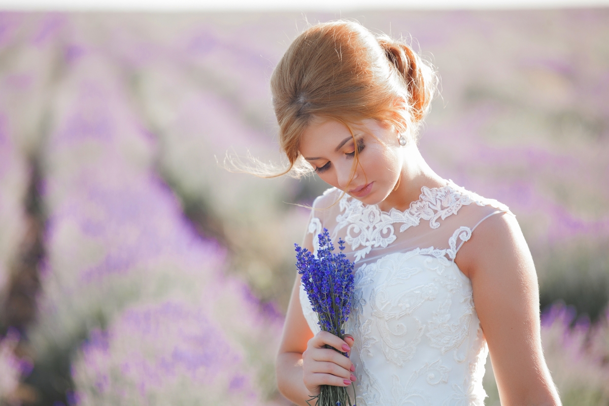 Beautiful bride in white wedding dress Kaoru