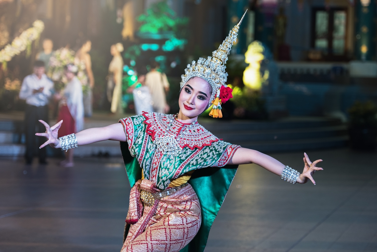 Bangkok beautiful beauty dancing 4k wallpaper