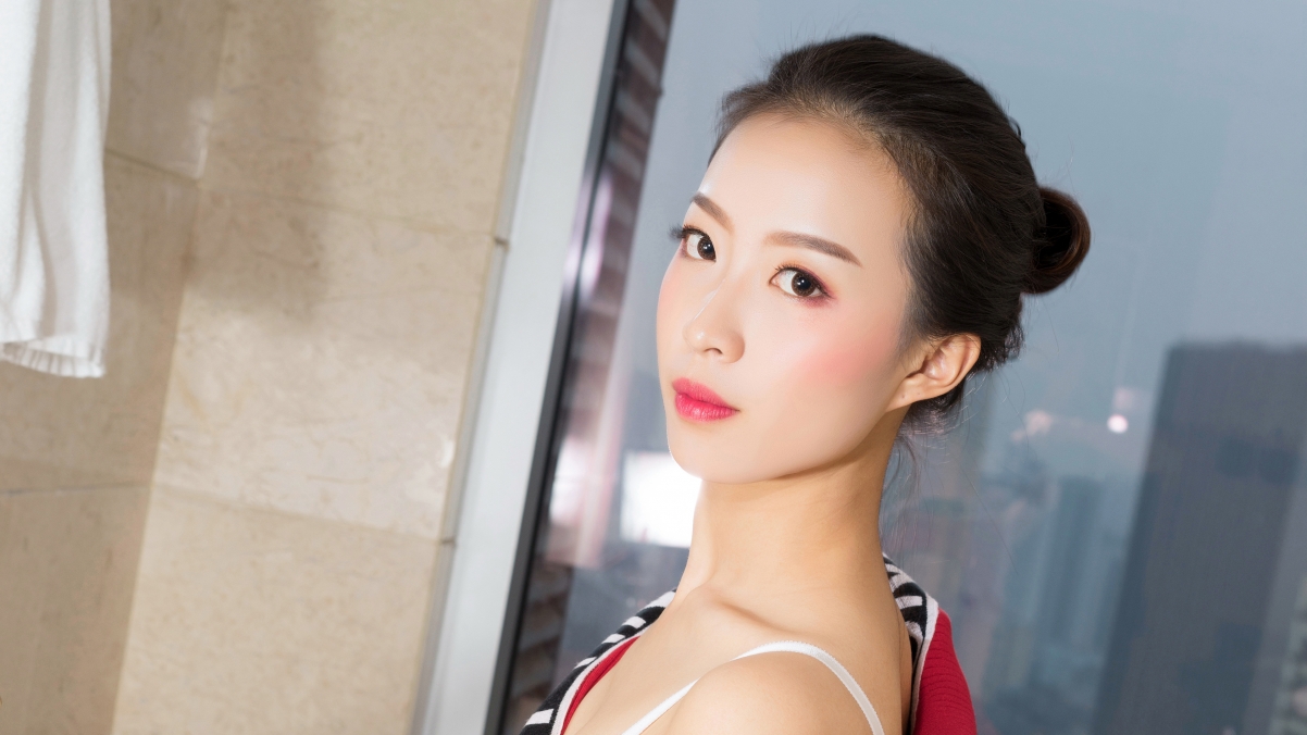 Side face beauty koba 4k wallpaper
