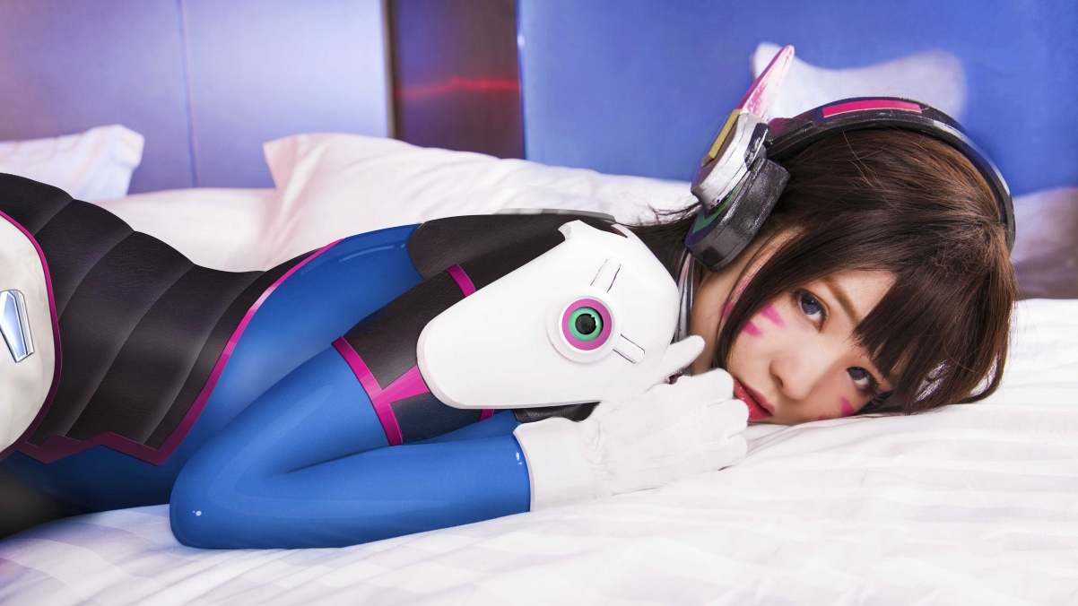Overwatch dva live-action beauty 4
