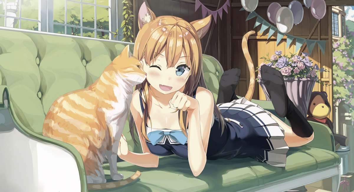 Blue eyes, blond hair, tail, animal ears