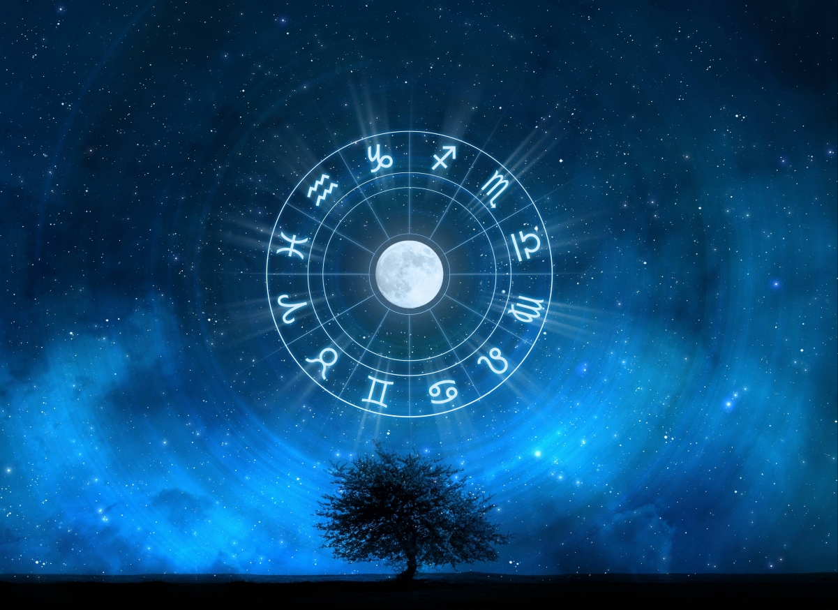 Starry Zodiac 4K Wallpaper