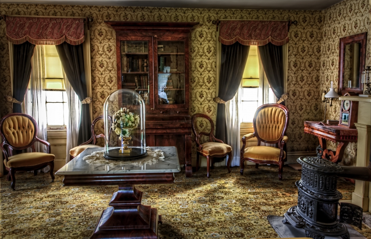 Old-fashioned room Victorian