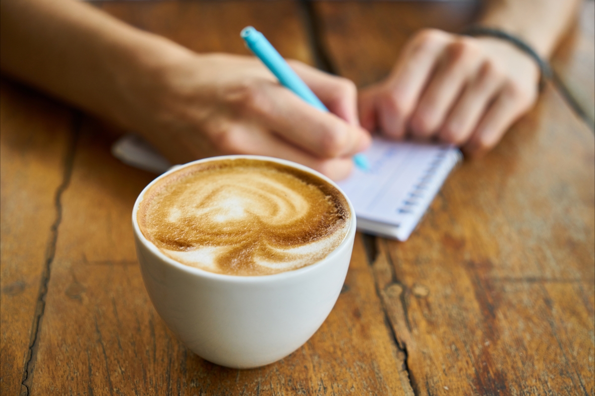 Photography of a girl with a cup of coffee